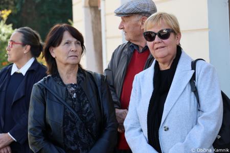 Ob 1. novembru smo se s polaganjem cvetja k osrednjim kamniškim spomenikom poklonili žrtvam vojn (7)